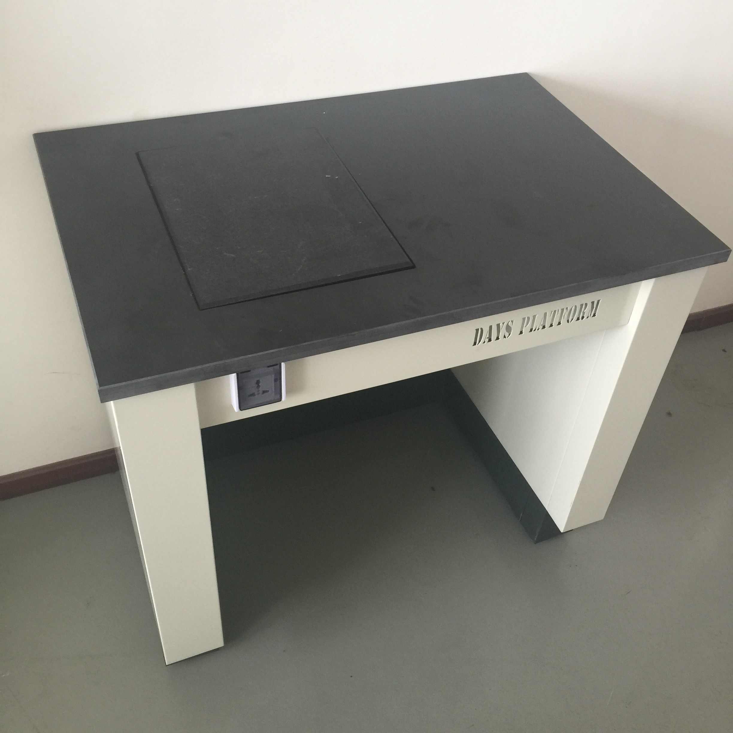 通风柜|工业安全柜|PP酸碱柜|实验家具|净化工程|手术室|实验台|药品柜|器皿柜|万向抽气罩