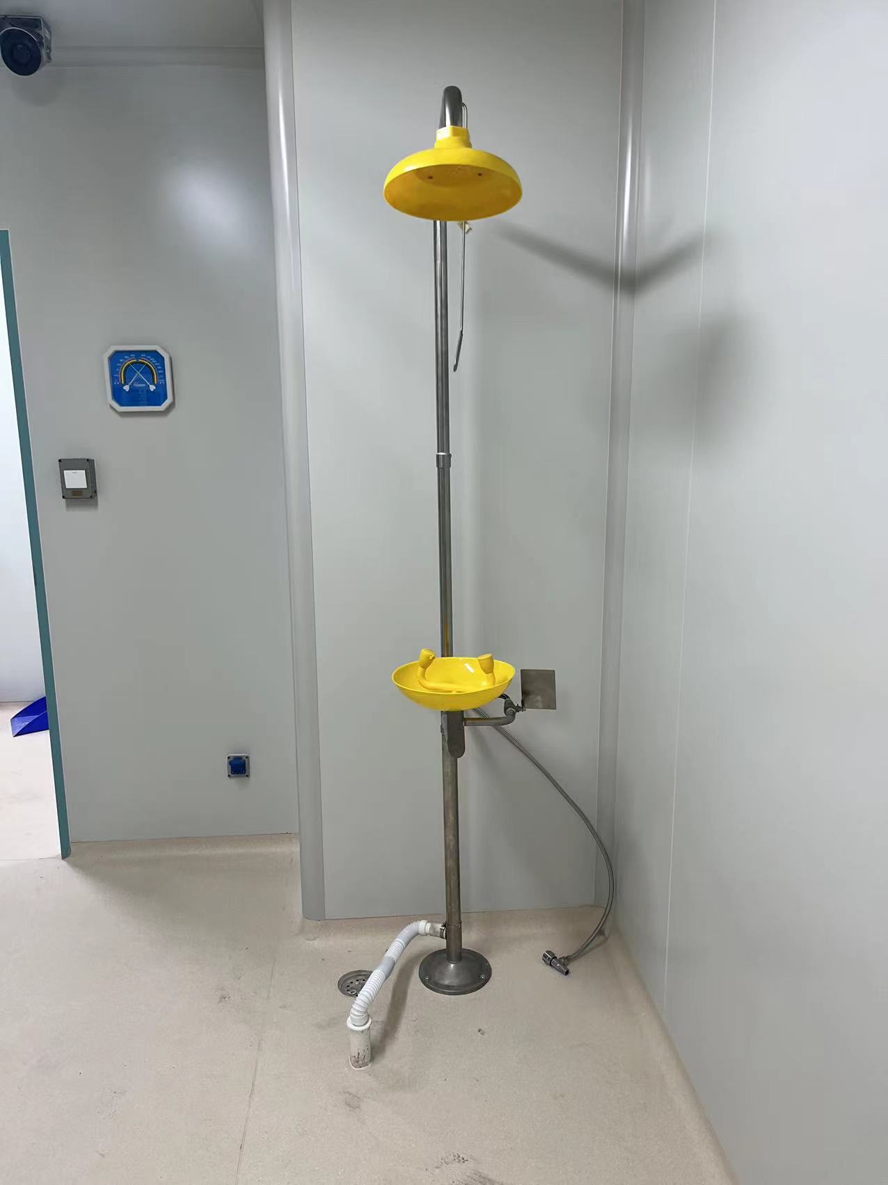 通风柜|工业安全柜|PP酸碱柜|实验家具|净化工程|手术室|实验台|药品柜|器皿柜|万向抽气罩