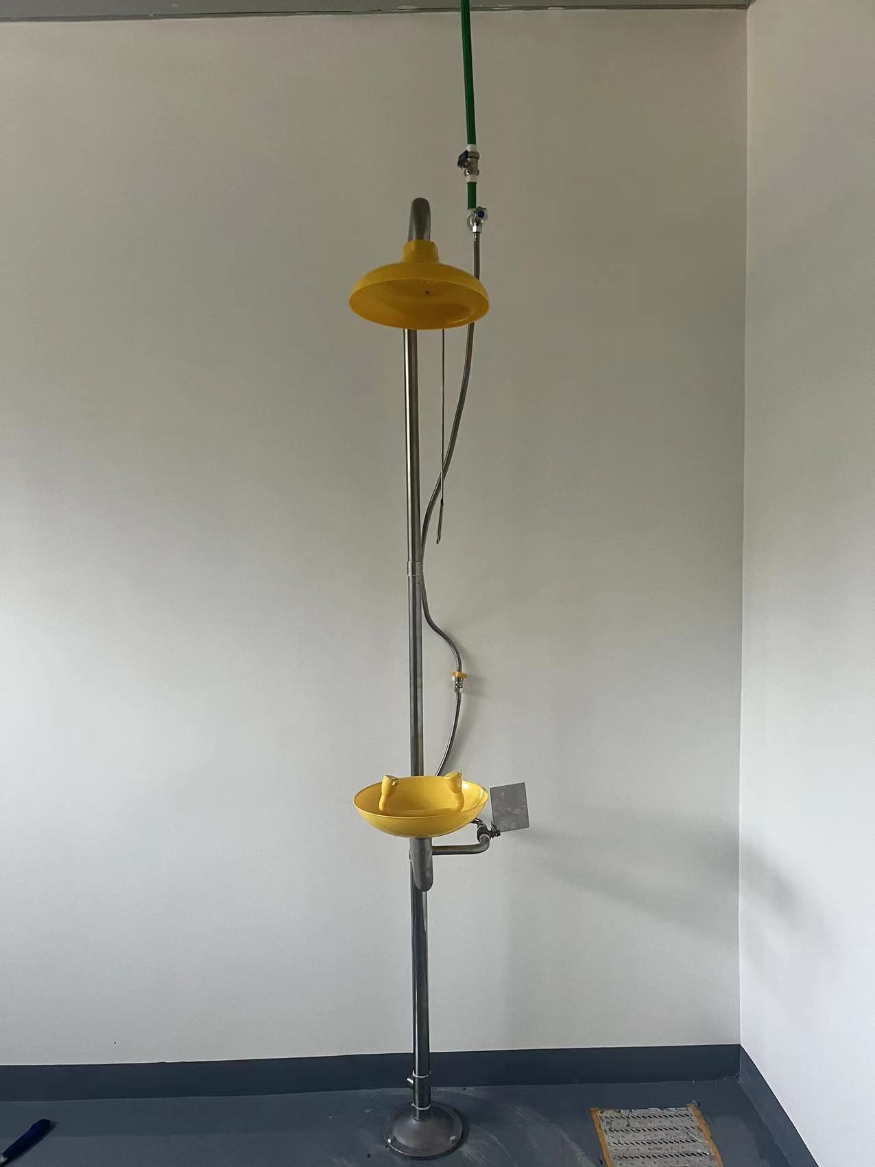 通风柜|工业安全柜|PP酸碱柜|实验家具|净化工程|手术室|实验台|药品柜|器皿柜|万向抽气罩